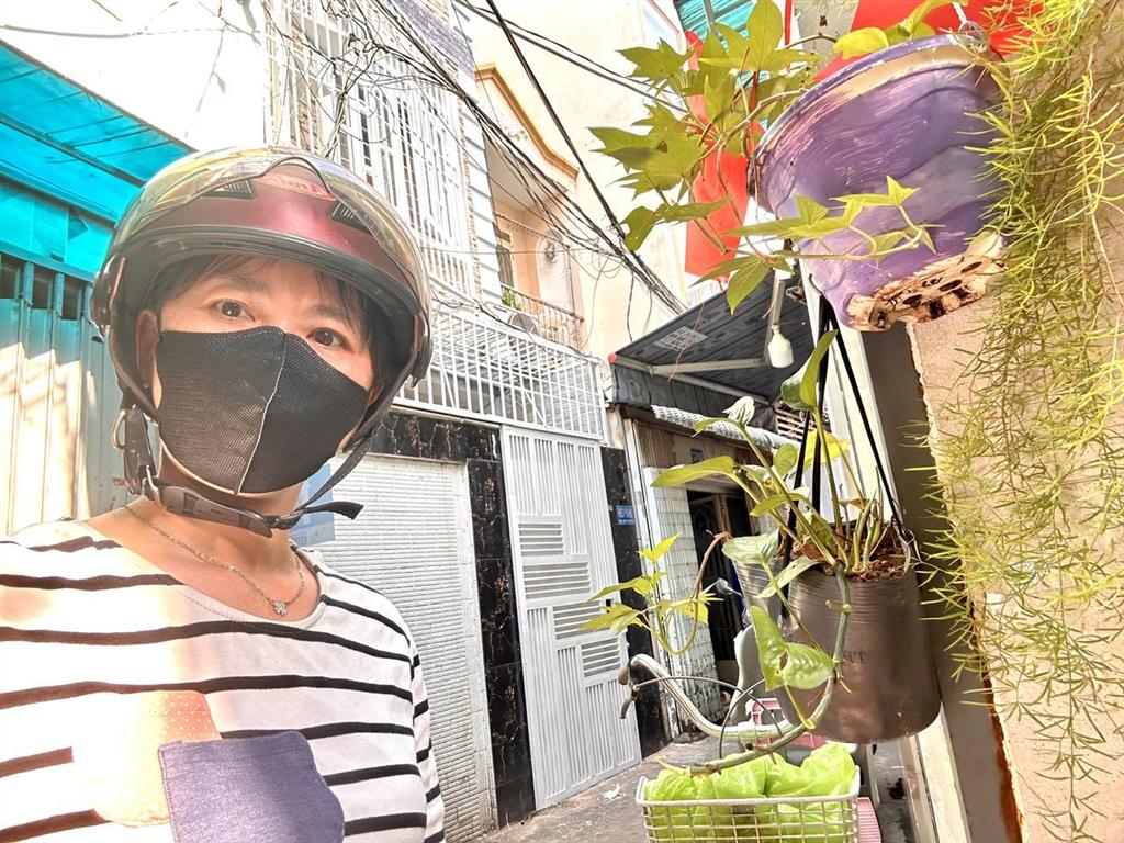 Siêu phẩm nhà đẹp 5 tầng đ.tôn thất thuyết, xe hơi đậu cách nhà 8m, đi vĩnh hội, khánh hội, tôn đản