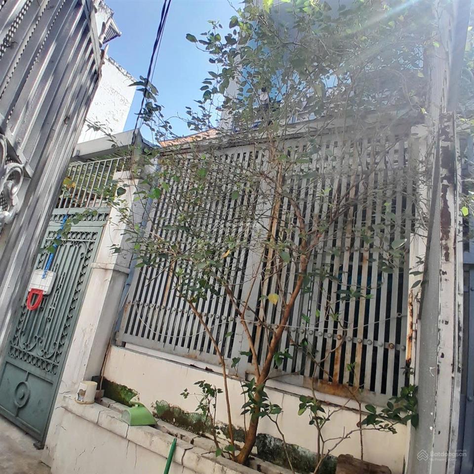 Bán nhà đ.tôn đản 78m2 chào chỉ 6t gần chợ 200 đ.xóm chiếu đoàn văn bơ tôn thất thuyết