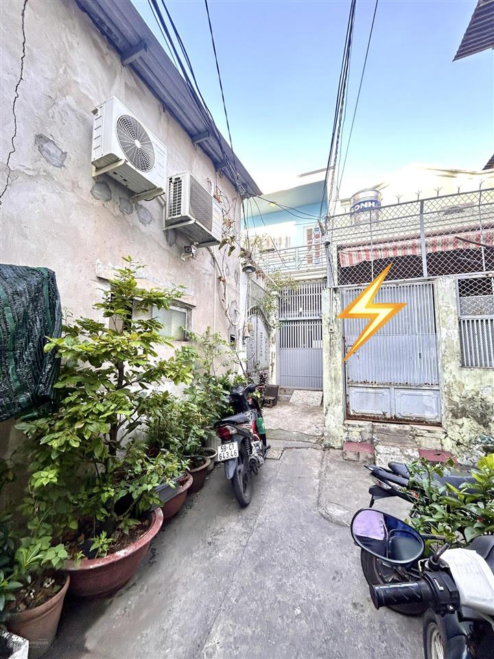 Bán nhà đ.tôn đản 78m2 chào chỉ 6t gần chợ 200 đ.xóm chiếu đoàn văn bơ tôn thất thuyết