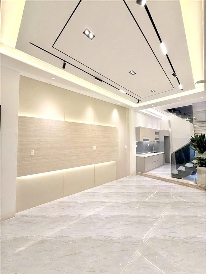 Bán nhà đẹp 5 tầng, mặt tiền hẻm xe hơi đậu cửa, đ.khánh hội, thông ra đ.số gần nguyễn tất thành