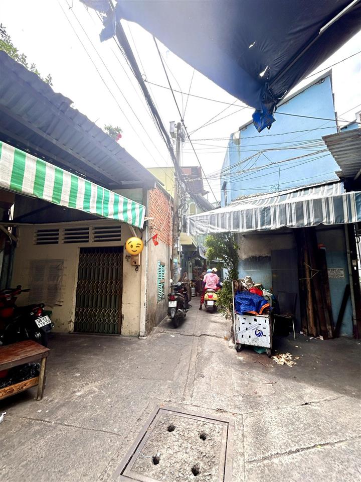 Siêu phẩm 24m2, ngang 4m, đ. tôn đản chỉ 2.6t. trục đường ra vĩnh hội, khánh hội, tôn thất thuyết