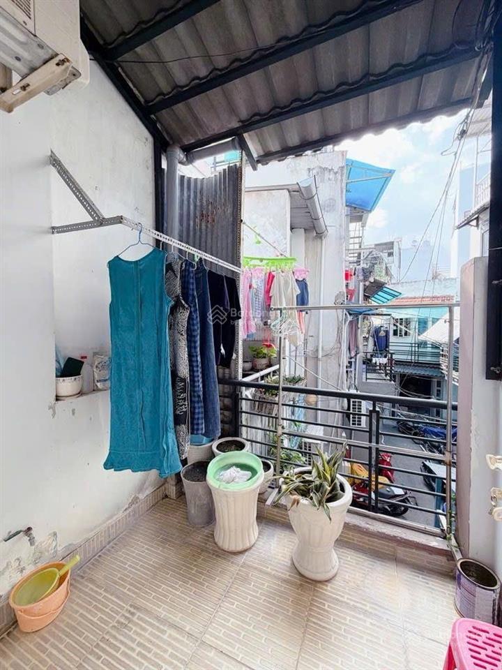 Bán nhà 25m2, đ.đoàn văn bơ  chỉ 2.8t  full thổ cư, gần chợ 200 đ.xóm chiếu  thông ra tôn đản.