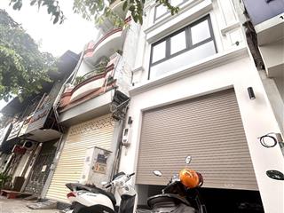 Cho thuê nhà nguyên căn 4 tầng  mặt tiền đinh tiên hoàng quận 1  tp hồ chí minh