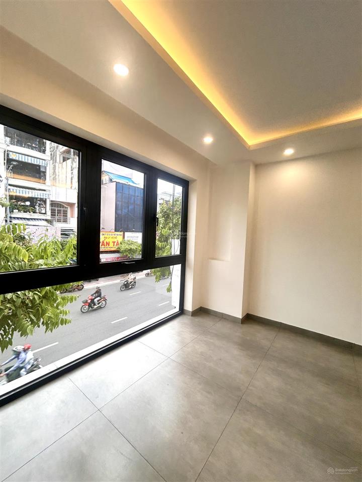 Cho thuê nhà nguyên căn 4 tầng  mặt tiền đinh tiên hoàng quận 1  tp hồ chí minh