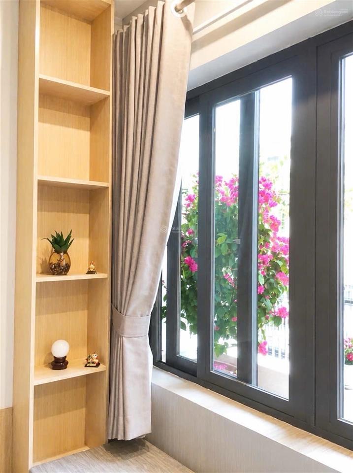 Bán nhà đẹp 4 tầng, 2 mt trước sau xe hơi đậu, đ.khánh hội, ra đ.số, vĩnh hội, hoàng diệu. bvđ.
