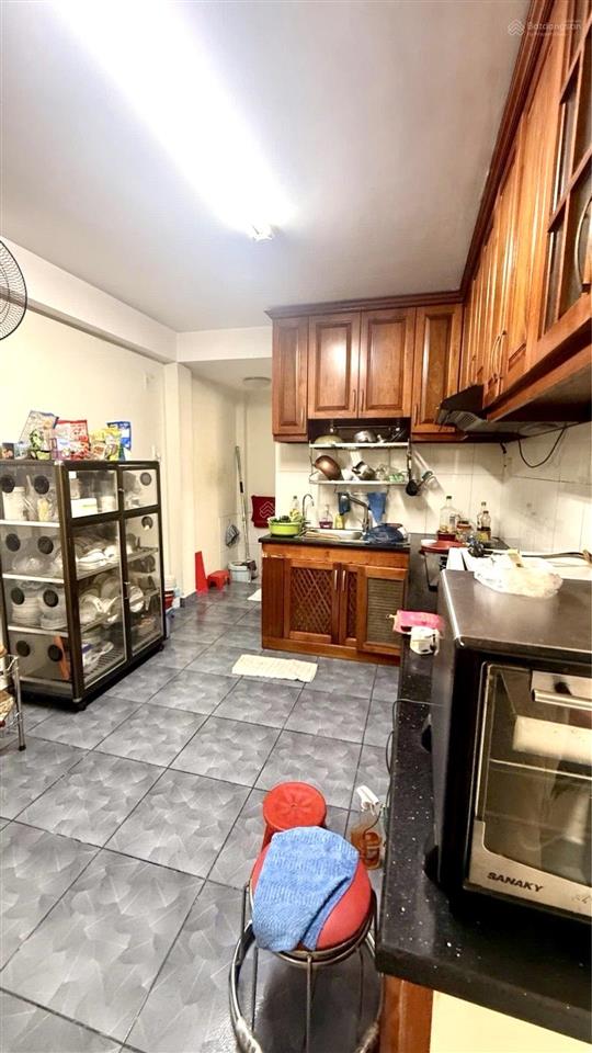 Bán nhà đẹp 3 tầng, 54m2 cách 8m ra mt xe hơi đ. bến vân đồn gần đ. nguyễn khoái, đ. khánh hội