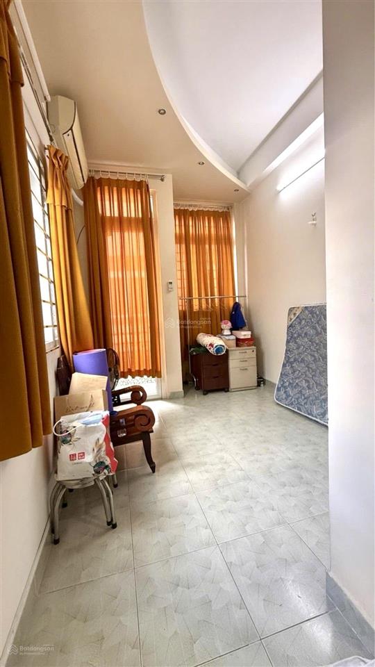 Bán nhà đẹp 3 tầng, 54m2 cách 8m ra mt xe hơi đ. bến vân đồn gần đ. nguyễn khoái, đ. khánh hội