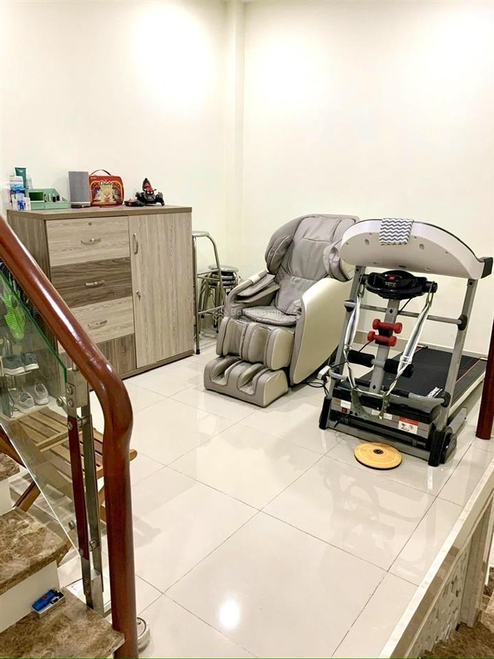 Bán nhà đẹp 4 tầng, ngang 4m, cách 10m ra mặt tiền đường số 6, ra khánh hội, tôn thất thuyết