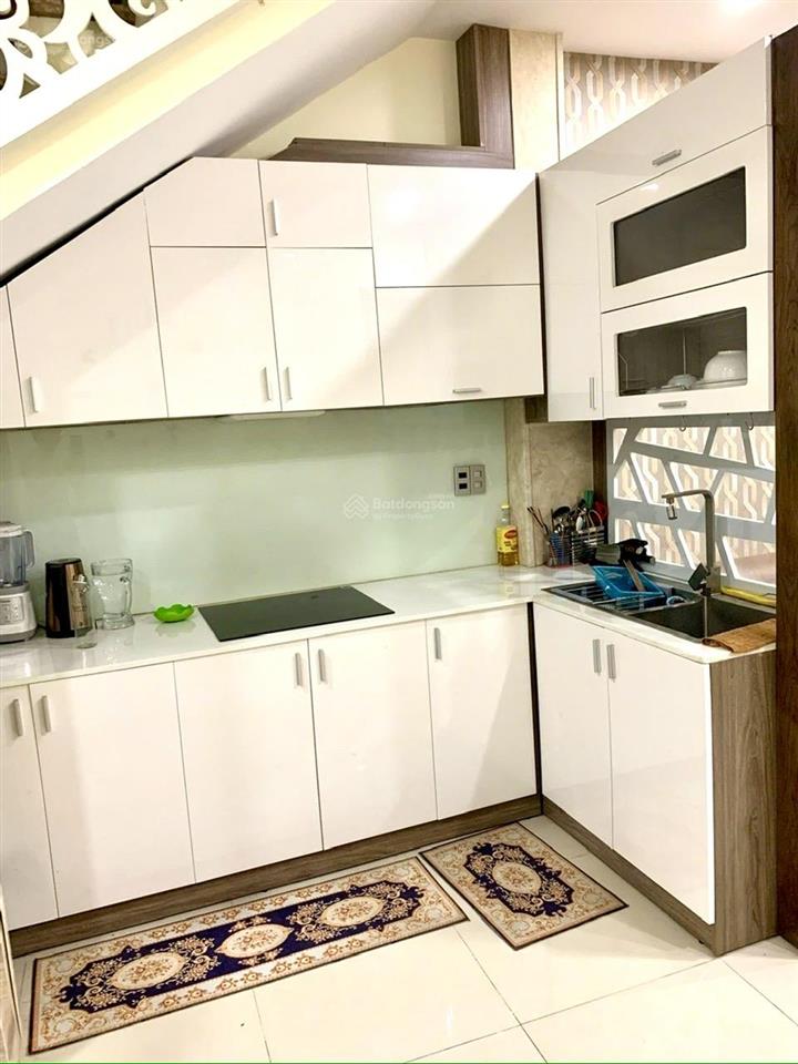 Bán nhà đẹp 4 tầng, ngang 4m, cách 10m ra mặt tiền đường số 6, ra khánh hội, tôn thất thuyết