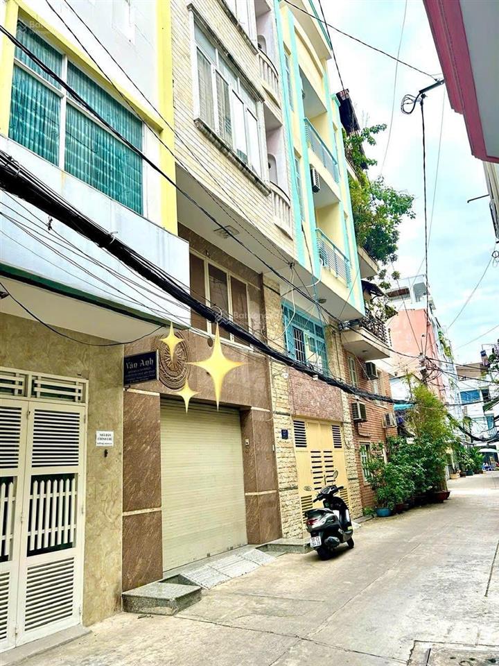 Bán nhà mặt tiền đ.số xe hơi ngủ trong nhà ngang 4.5m, phường khánh hội. hoàng diệu. btct kiên cố.