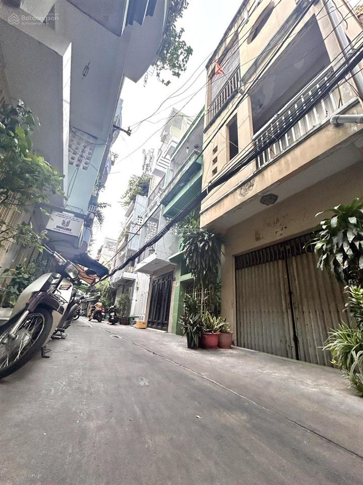Bán nhà mặt tiền hẻm xe hơi đậu cửa đ.hoàng diệu khánh hội gần vĩnh khánh nguyễn tất thành.