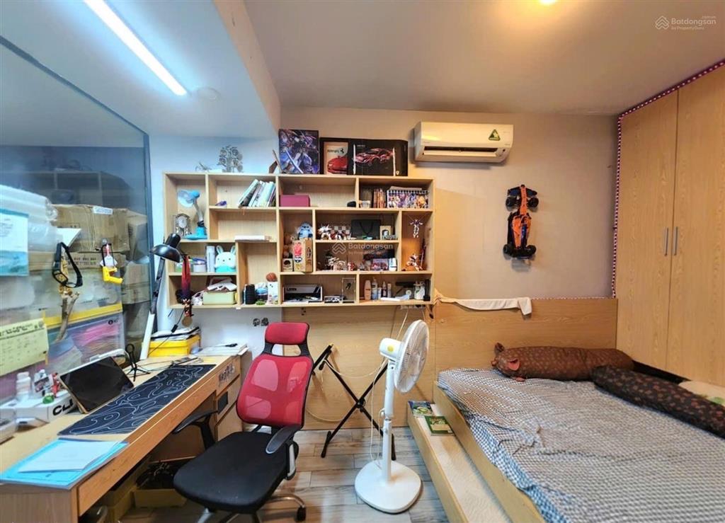 Bán siêu phẩm nhà đẹp ngang lớn đ.bến vân đồn 72m2 chỉ có 8.1t lưu thống q1.q8 chỉ 3p