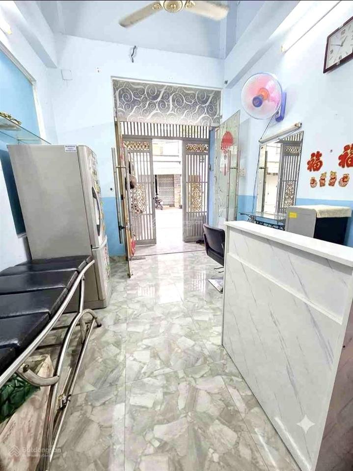 Căn góc 2 mặt tiền thoáng mát  nhà đẹp 5 tầng đ. đoàn văn bơ, ra hoàng diệu, bến vân đồn