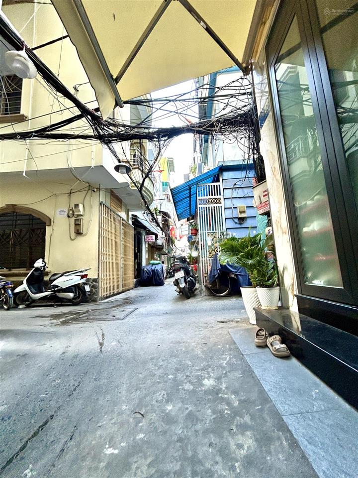 Căn góc 2 mặt tiền thoáng mát  nhà đẹp 5 tầng đ. đoàn văn bơ, ra hoàng diệu, bến vân đồn