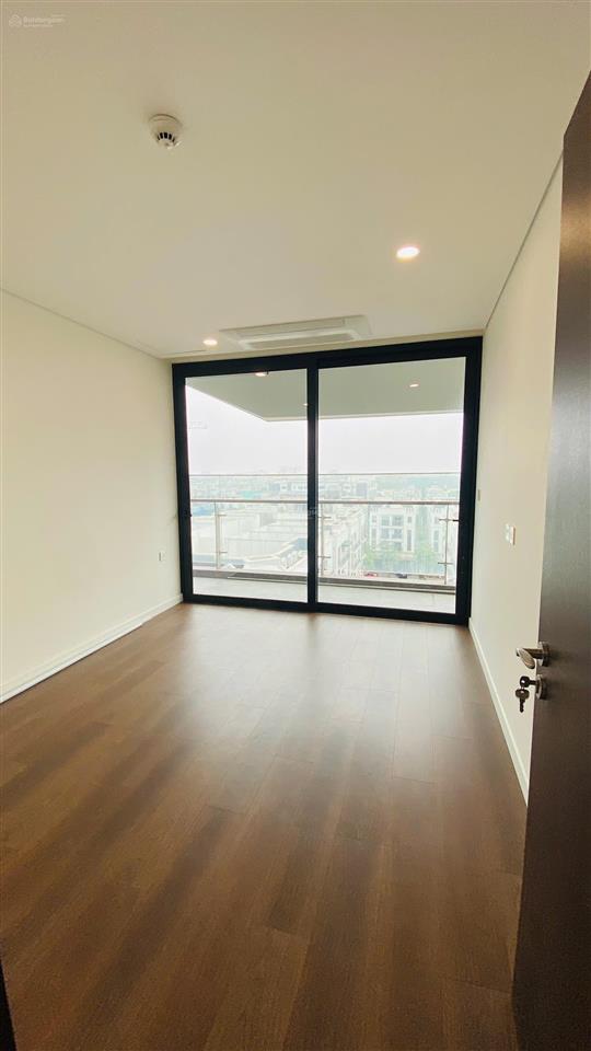 Chủ nhà thiện chí bán căn hộ 108m2 tầng trung toà d chung cư sunshine green iconic