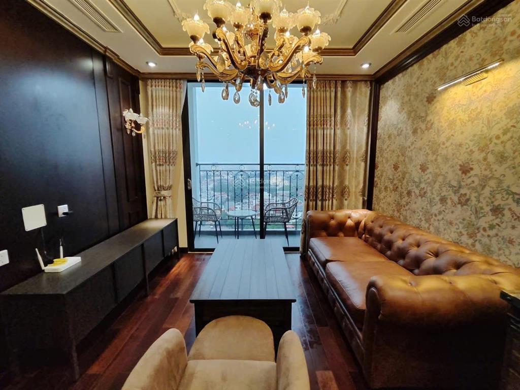 Cho thuê căn hộ 3 ngủ chung cư hc golden city long biên
