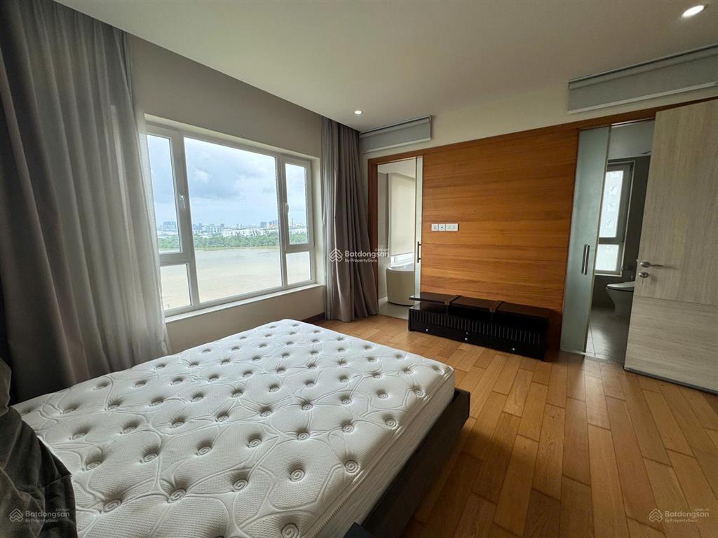 Sổ hồng sẵn, căn góc 2 phòng ngủ 98m2 view cực đẹp trực diện sông sài gòn, toàn cảnh quận 1