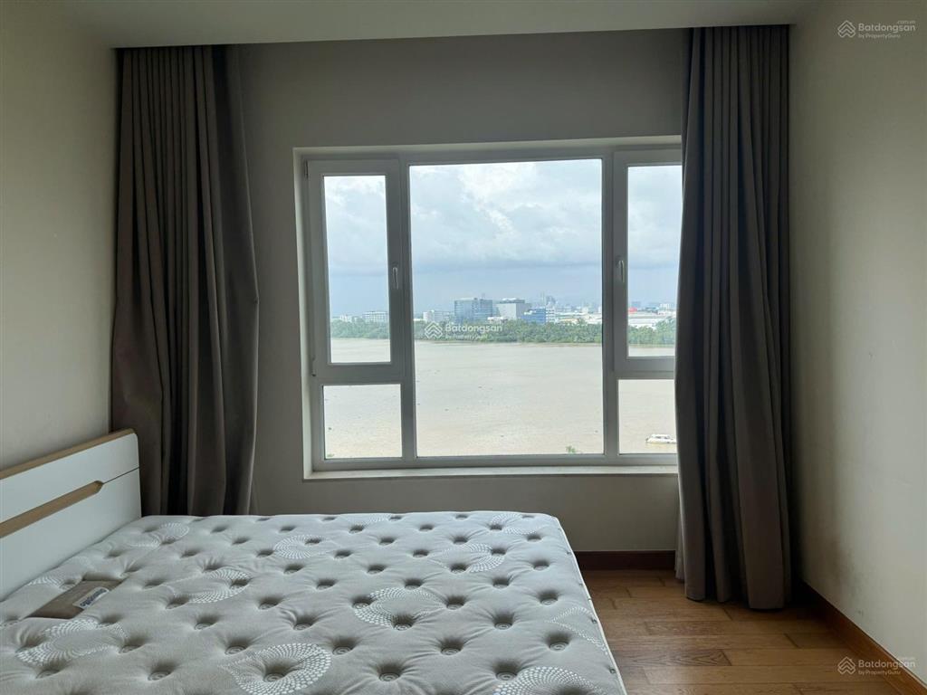 Sổ hồng sẵn, căn góc 2 phòng ngủ 98m2 view cực đẹp trực diện sông sài gòn, toàn cảnh quận 1