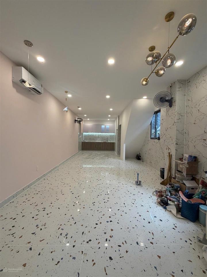 Bán nhà mặt tiền lê hồng phong, quận 5, 48m², nở hậu, 8 tỷ