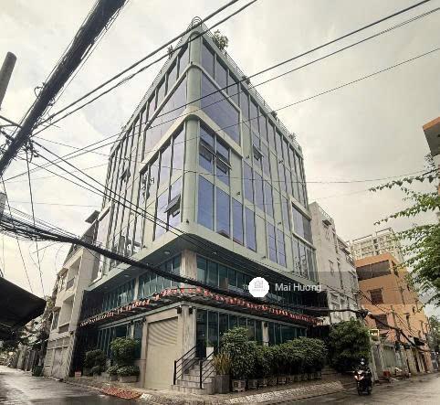 Cho thuê tòa nhà mới xây góc 2 mt đường bàu cát  trương công định. vị trí đẹp. mặt tiền ngang 16m
