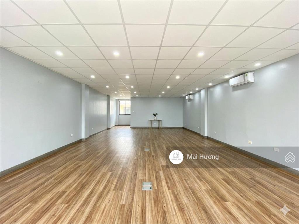 Cho thuê tòa nhà mới hoàng văn thụ  trung tâm quận phú nhuận  8x20m, vị trí đẹp giá chỉ 90tr