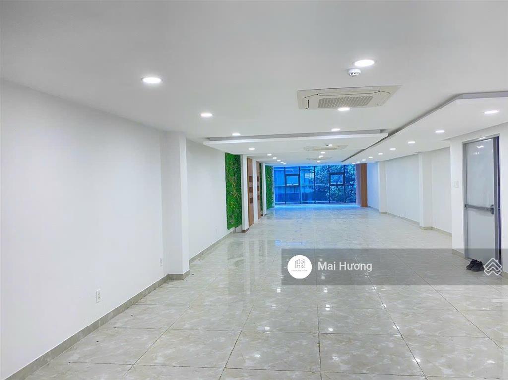 Cho thuê tòa nhà văn phòng 22a đường phan đăng lưu quận phú nhuận. sàn rộng suốt, thang máy, pccc