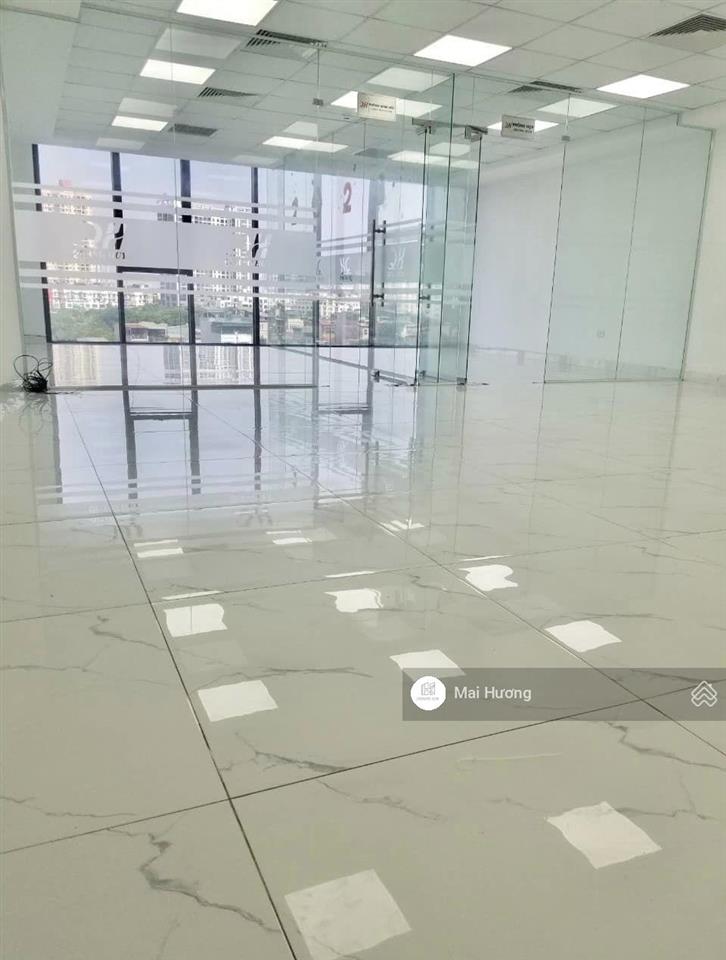 Building mới xây mặt tiền thuơng mại 422 đường cộng hòa tân bình. dt ngang 12m, vị trí đẹp giá tốt.