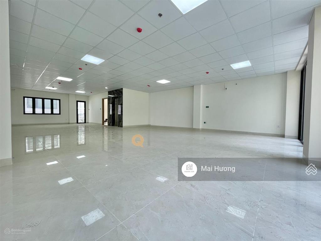 Siêu phẩm building khu sân bay 911 đường phổ quang  trung tâm quận tân bình. dtsd 2100m2. giá tốt
