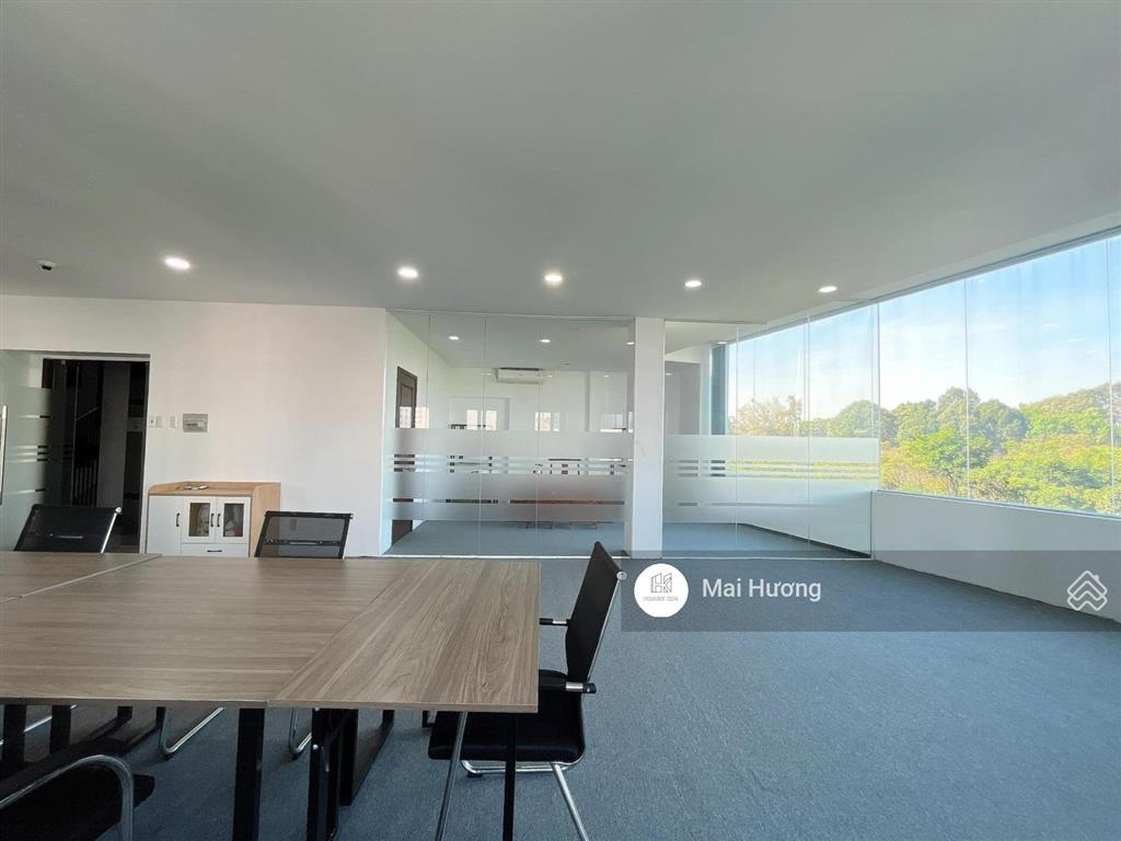 Siêu phẩm building khu nhà ga t3  mặt tiền kinh doanh 133a đường cộng hòa tân bình  dt ngang 10m.