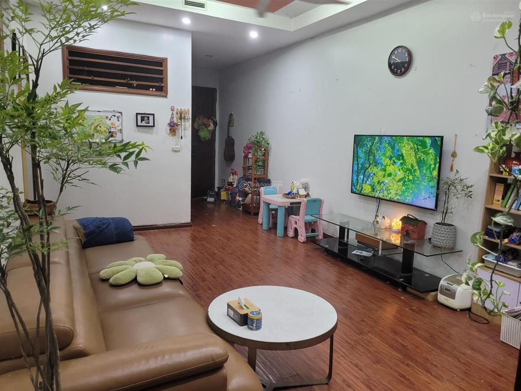 Bán căn hộ 2 ngủ ct2 ngô thì nhậm