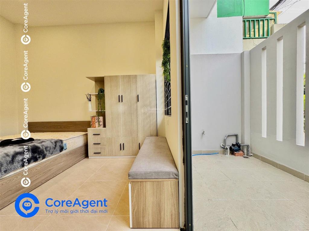 Studio full nội thất có sân sau ngay ngã tư thủ đức  lê văn việt xây mới 100%
