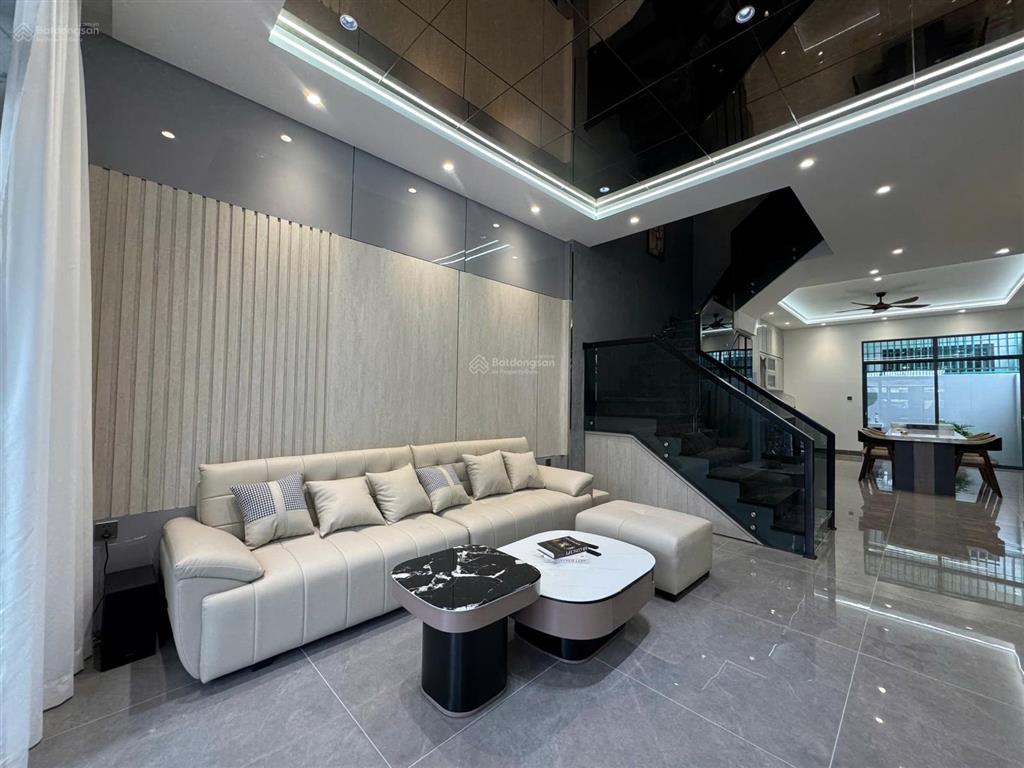 Bán nhà mới kđt mỹ gia gói 4, nha trang dt 100m (5x20m) dt sàn 230m kết cấu 3 tầng