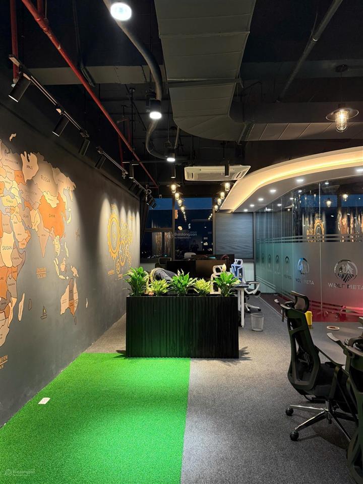 Văn phòng cao cấp 170m² ngoại giao đoàn setup sẵn nhận mặt bằng ngay