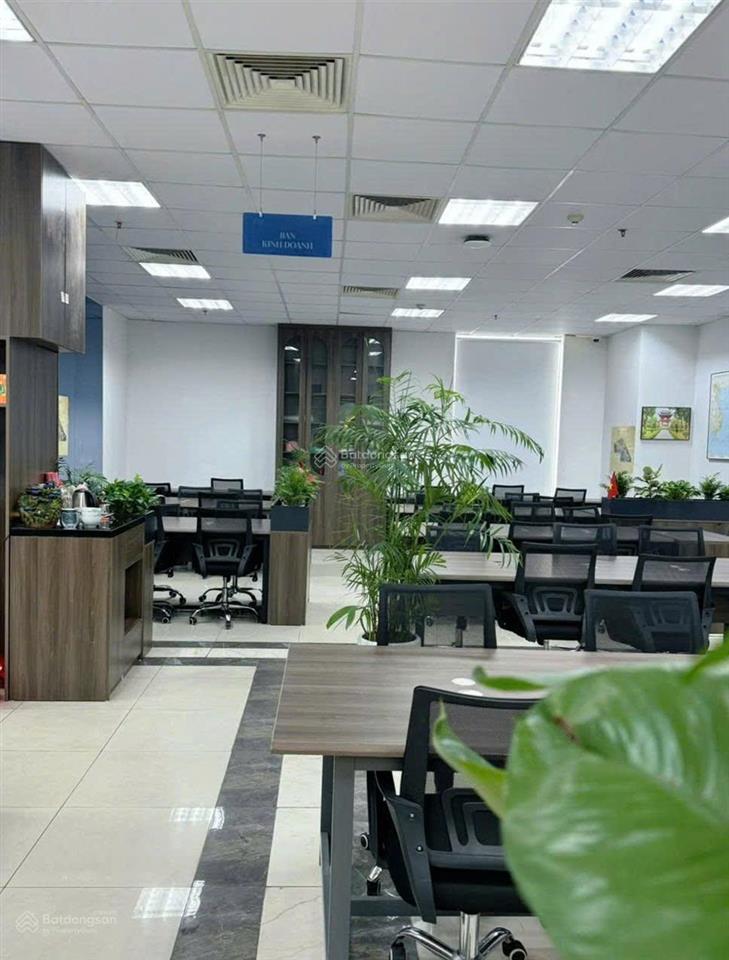 Cho thuê gấp văn phòng tại hapulico complex, 275 nghìn / m2, 200m2
