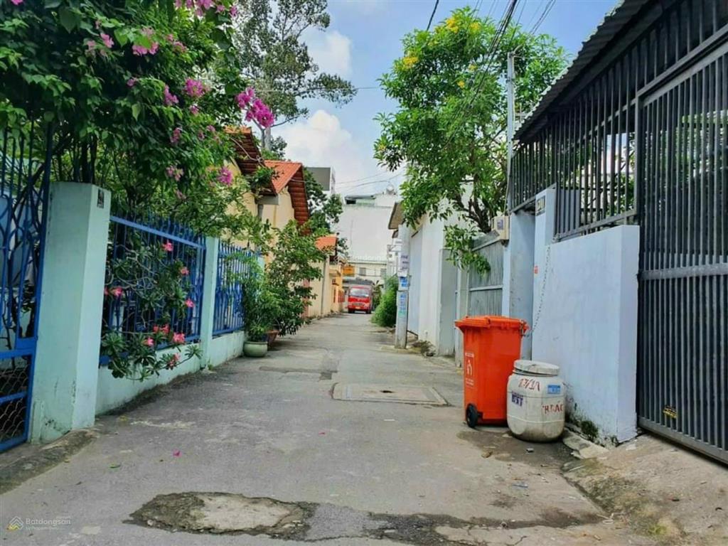 Bán nhà c4 gần ga metro phước long  ngang 10 m 76 m2đang cho thuê  chỉ 6,9 tỷ