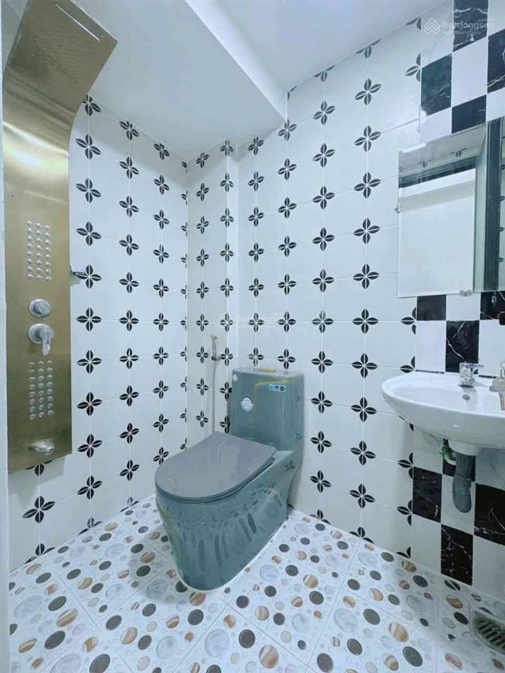 Nhà mới đẹp 3 tầng  quận 3  4pn  hẻm thông hoàng sa  sổ vuông a4  giá nhỉnh 7 tỷ (tl)
