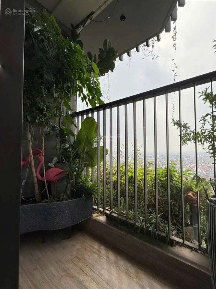 Bán nhanh căn 3pn  ecopark hồ thiên nga  diện tích 90m  tặng lại toàn bộ nội thất xịn cao cấp