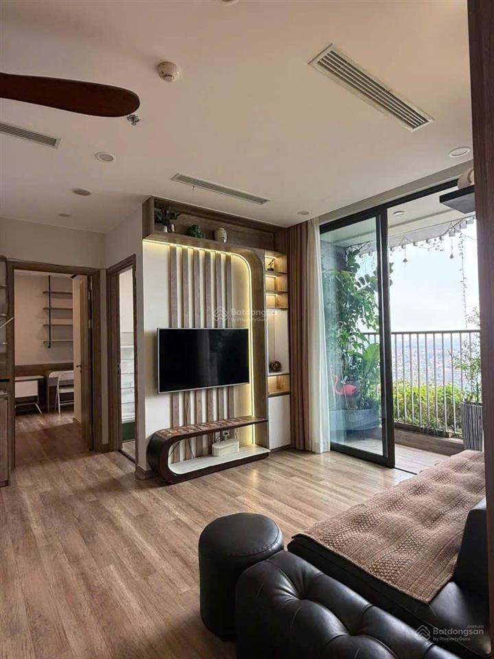 Bán nhanh căn 3pn  ecopark hồ thiên nga  diện tích 90m  tặng lại toàn bộ nội thất xịn cao cấp