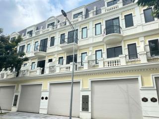 Bán chuyển nhượng liền kề siêu đẹp 90m  giá tốt thị trường chỉ nhỉnh 20 tỷ  thiết kế 4 tầng 1 hầm