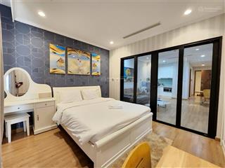 Cho thuê siêu phẩm căn hộ 1 pn toà r6, diện tích 55m2.