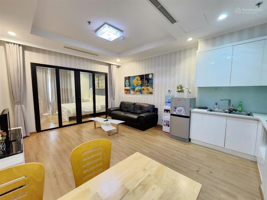 Cho thuê siêu phẩm căn hộ 1 pn toà r6, diện tích 55m2.