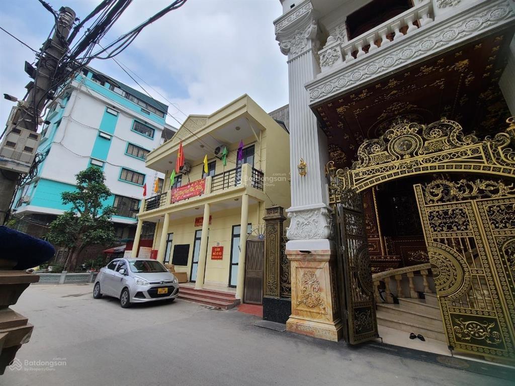 Hiếm  ngõ thông kinh doanh  lô góc  oto qua nhà  sát vành đai 2.5