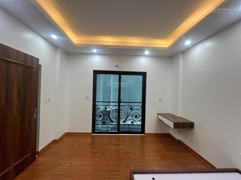 Nhà võng thị 5 tầng, dân xây, cải tạo thang máy được, giá tốt, tương lai sau quy hoạch càng gần phố