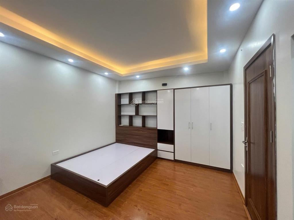 Nhà võng thị 5 tầng, dân xây, cải tạo thang máy được, giá tốt, tương lai sau quy hoạch càng gần phố
