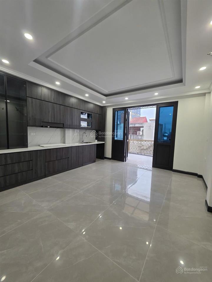 Tây hồ hiếm nhà mới lô góc 6 tầng thang máy, 10m ra ô tô tránh, giá chỉ 14.9 tỷ.