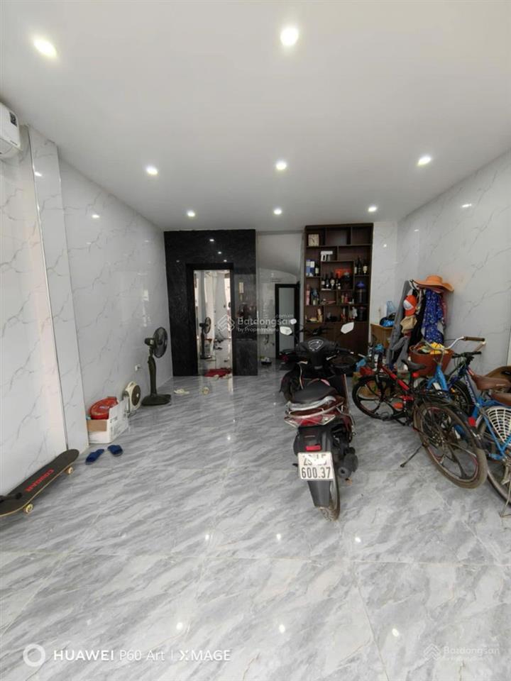 Siêu phẩm xuân la tây hồ, nhà mới 6 tầng thang máy, ngõ nông, gần ô tô tránh.