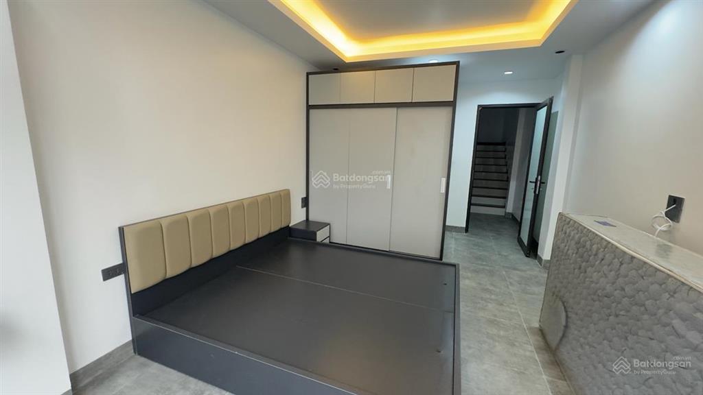 Gia đình cần nhà gần phố, ngõ rộng, có thang máy thì không nên bỏ lỡ căn này.