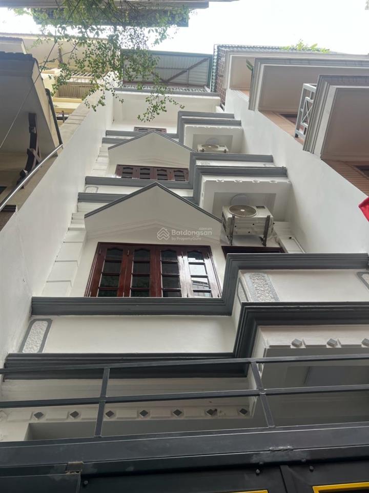 Nhà đẹp thang máy, ngõ rộng gần phố, cực hợp gia đình an cư lâu dài tầm tiền 15 tỷ