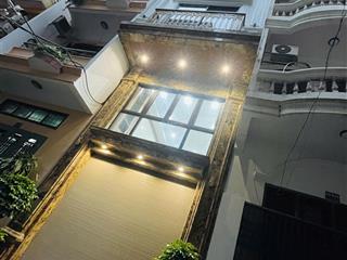 Nhà phố hoàng quốc việt 53m2x6t thoáng sáng  oto đỗ ngày đêm  8 ngủ khép kín  sổ vuông đẹp