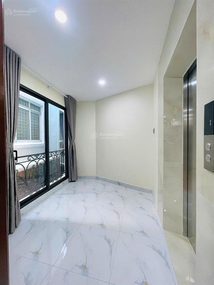 Tin chuẩn 100%, 3 bước ra mặt phố, nhà mới, thang máy, 200m ra lăng bác!
